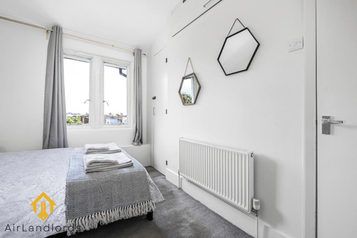 Appartement Fabolous 2 Bedroom Flat Near Westfield Shopping Londen